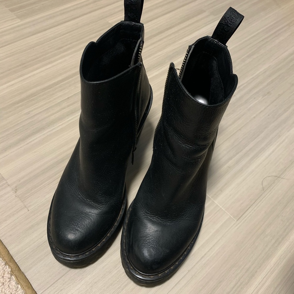Doc Martens Magdalena Boots